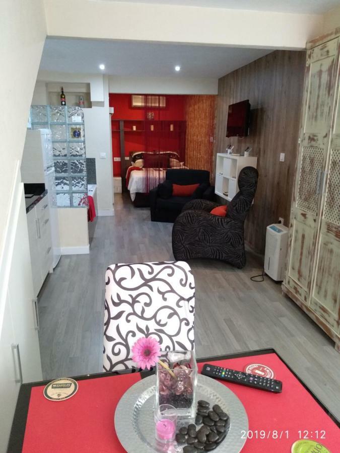 Loft "Coqueto" Rojo Apartamento Ubrique Exterior foto