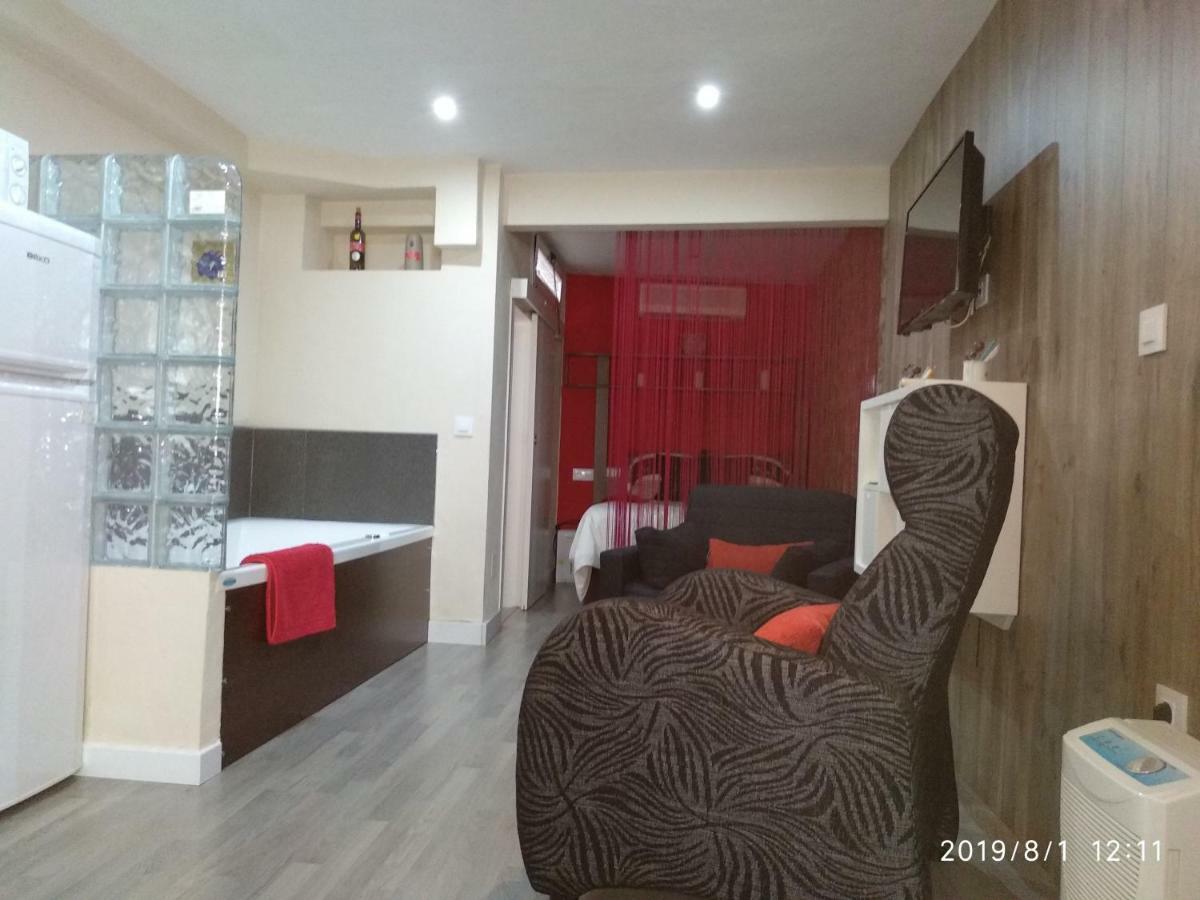 Loft "Coqueto" Rojo Apartamento Ubrique Exterior foto